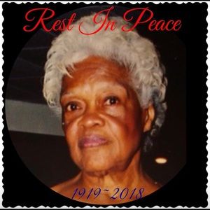 Meet your Posher, Amelia